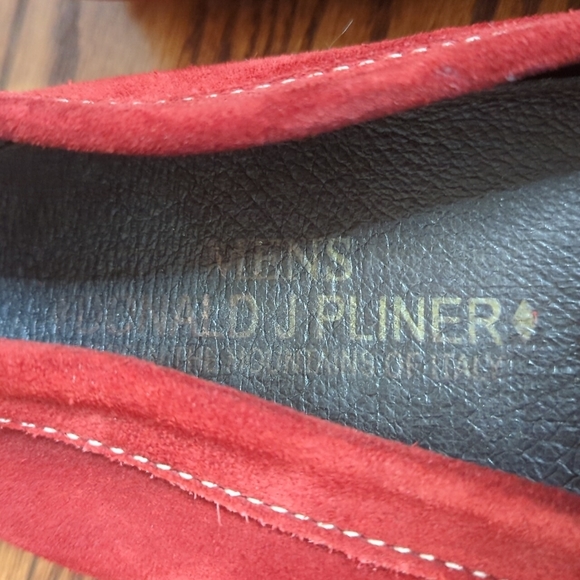 Donald J. Pliner red suede comfy chic driver loafer moccs. Slip ons. EUC Sz 9.5 - Picture 7 of 9